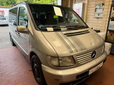 Gebraucht Mercedes V200 102 PS (75 kW) 2001 Bril.silver metallic mb 9744 Van / Kleinbus