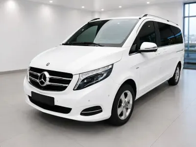 Gebraucht Mercedes V250 Avantgarde Edition 190 PS (139 kW) 2016 Weiß Van / Kleinbus