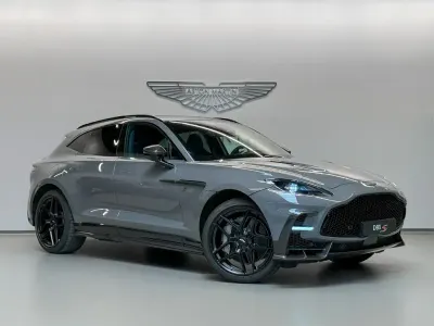 Neu Aston Martin DBX 727 PS (534 kW) 2026 Grau SUV