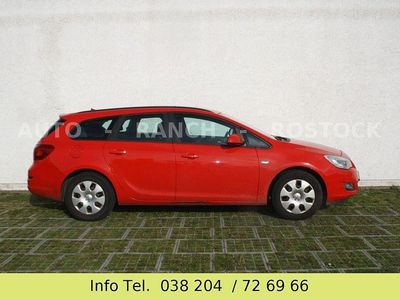Gebraucht Opel Astra Edition 110 PS (80 kW) 2012 Rot Kombi