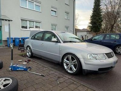 Gebraucht VW Passat 193 PS (141 kW) 1998 Silber Limousine