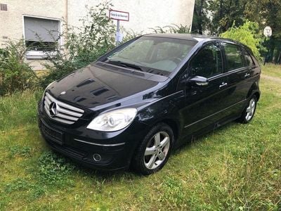 Mercedes B200