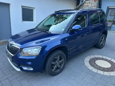 Gebraucht Skoda Yeti Drive 110 PS (80 kW) 2017 Blau SUV