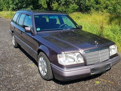 Gebraucht Mercedes E280 193 PS (141 kW) 1994 Andere außenfarben Kombi
