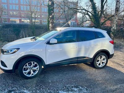 Gebraucht Renault Kadjar Zen 140 PS (102 kW) 2021 Weiß SUV