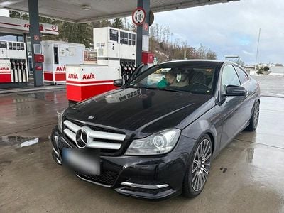 Gebraucht Mercedes C220 170 PS (125 kW) 2013 Schwarz Coupé