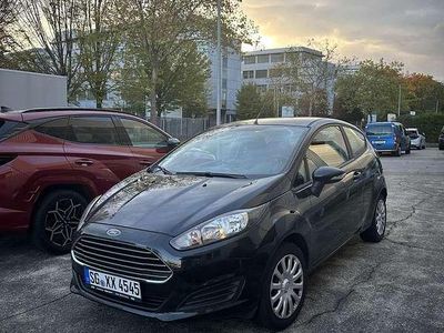 Gebraucht Ford Fiesta Trend 60 PS (44 kW) 2014 Kleinwagen
