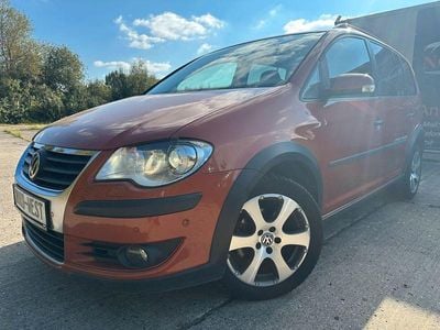 VW Touran Cross