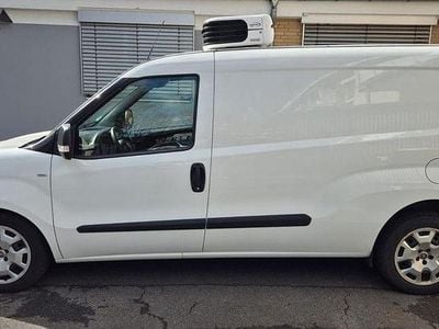 Usata Fiat Doblò 101 CV (74 kW) 2022 Bianco Monovolume