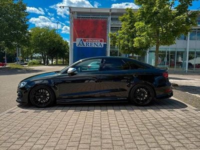 Second-hand Audi S3 Comfort 300 CP (220 kW) 2015 Negru Berlinǎ