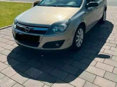 Gebraucht Opel Astra 125 PS (91 kW) 2006 Silber Kombi