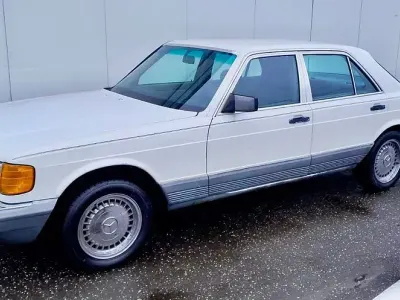 Gebraucht Mercedes 300 125 PS (91 kW) 1985 Weiß Limousine