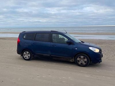Gebraucht Dacia Lodgy Ambiance 102 PS (75 kW) 2017 Blau Van / Kleinbus