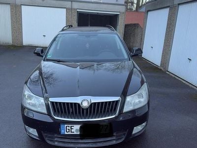 Schwarz Gebraucht 2009 Skoda Octavia Kombi | 3.400 € (Teuer)