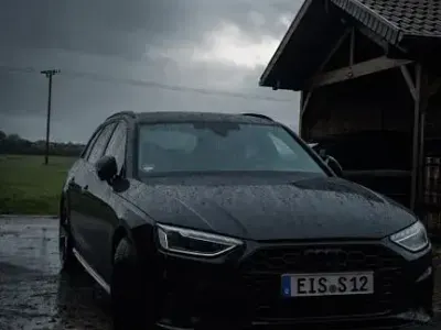 Gebraucht Audi A4 S-Line 163 PS (119 kW) 2022 Schwarz Kombi