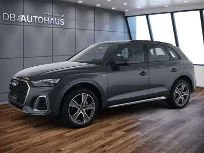 Używany Audi Q5 S-Line 299 KM (219 kW) 2023 Szary SUV