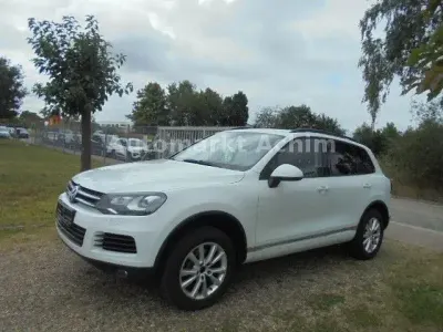 Gebraucht VW Touareg 204 PS (150 kW) 2012 Weiß SUV