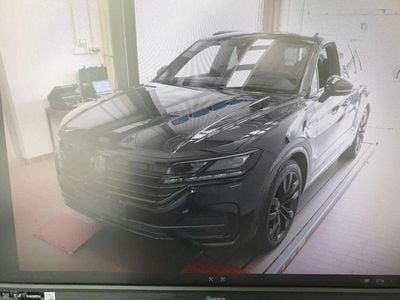 Gebraucht VW Touareg R-line 286 PS (210 kW) 2021 Deep black perleffekt SUV