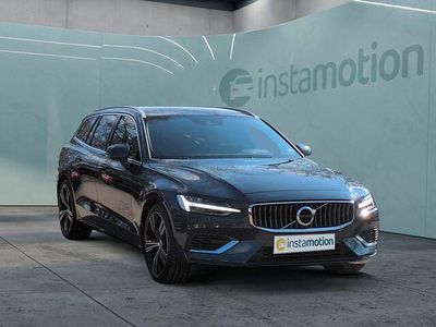 Gebraucht Volvo V60 Inscription 455 PS (334 kW) 2022 Blau Kombi