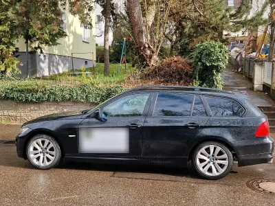 Gebraucht BMW 318 140 PS (102 kW) 2008 Schwarz Kombi