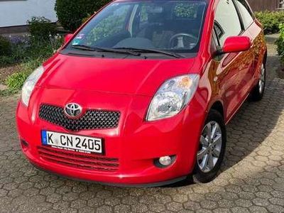 gebraucht Toyota Yaris 1.3 VVT-i