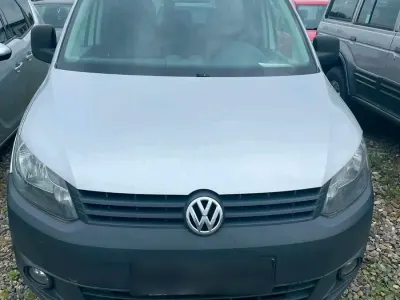 Gebraucht VW Caddy 105 PS (77 kW) 2011 Silber Van / Kleinbus