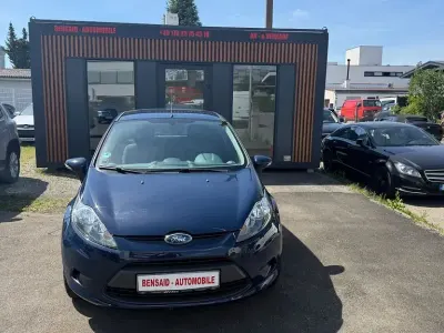 Gebraucht Ford Fiesta Trend 82 PS (60 kW) 2009 Blau Limousine
