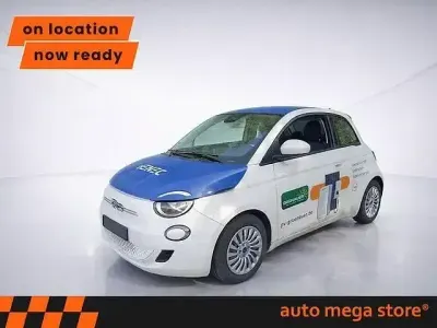 Używany Fiat 500e 86 kW (118 KM) 2023 Biały Sedan/Limuzyna