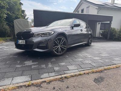 BMW 330e