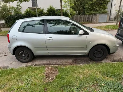 Gebraucht VW Polo 75 PS (55 kW) 2004 Silber Kleinwagen