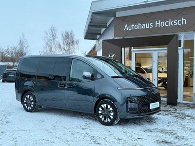 Gebraucht Hyundai Staria Signature 177 PS (130 kW) 2024 Grau Van / Kleinbus