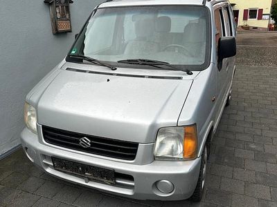 Silber Gebraucht 2000 Suzuki Wagon R Van / Kleinbus | 590 €