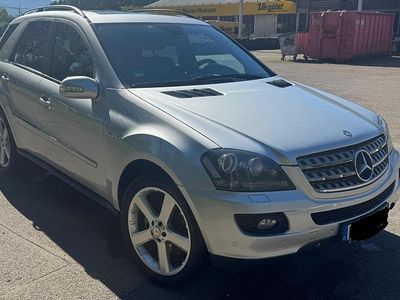 Gebraucht Mercedes ML320 Edition 224 PS (164 kW) 2008 Silber SUV