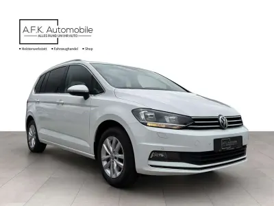 Gebraucht VW Touran Highline 150 PS (110 kW) 2018 Weiß Van / Kleinbus