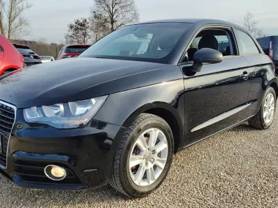Gebraucht Audi A1 Attraction 90 PS (66 kW) 2013 Schwarz Kleinwagen