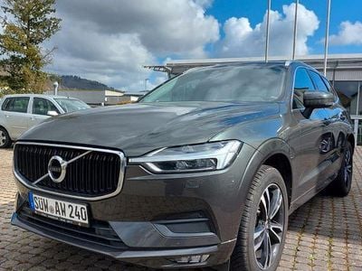 Gebraucht Volvo XC60 Momentum 150 PS (110 kW) 2020 Grau SUV