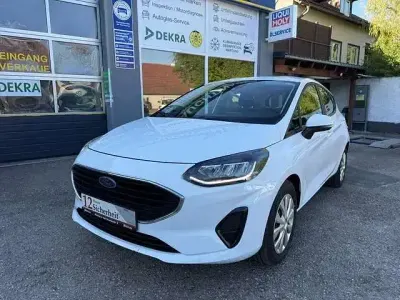 Gebraucht Ford Fiesta Cool & Connect 75 PS (55 kW) 2022 Frostweiß Kleinwagen