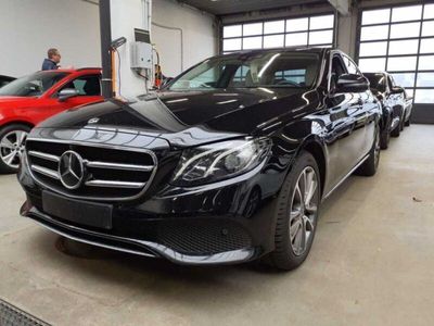 gebraucht Mercedes E300 Avantgard*Navi*LED*Cockpit*360°Cam*Distr+