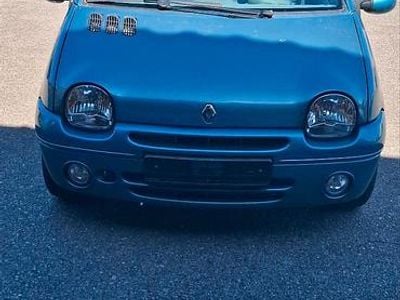 Second-hand Renault Twingo 75 CP (55 kW) 2003 Hatchback