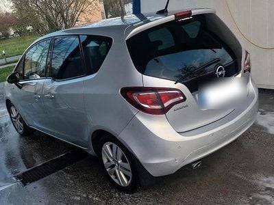 Usado Opel Meriva 140 HP (102 kW) 2014 Prateado Monovolume