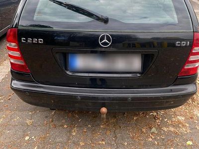 Gebraucht Mercedes C220 150 PS (110 kW) 2004 Schwarz Kombi