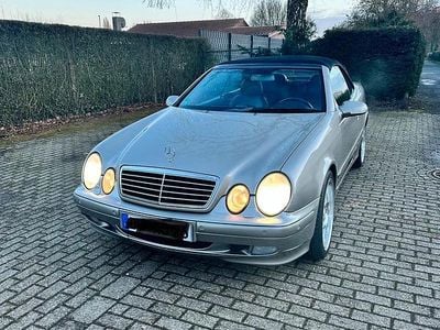 Gebraucht Mercedes CLK230 Edition 197 PS (144 kW) 2003 Silber Cabrio