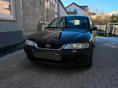 Occasion Opel Vectra 115 ch (84 kW) 2000 Violet Berline