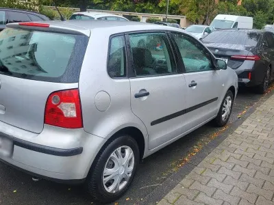 Brugt VW Polo Basis 75 HK (55 kW) 2003 Sølv Hatchback