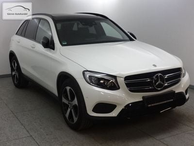 Używany Mercedes GLC250 AMG line 211 KM (155 kW) 2018 Biały SUV
