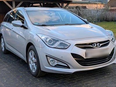 Gebraucht Hyundai i40 135 PS (99 kW) 2014 Silber Kombi