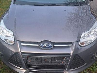 Gebraucht Ford Focus Champions Edition 150 PS (110 kW) 2013 Grau Kombi