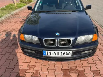 Gebraucht BMW 320 135 PS (99 kW) 1999 Blau Limousine