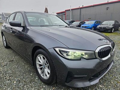 Grau Gebraucht 2019 BMW 318 Advantage Limousine | 18.445 € (Teuer)
