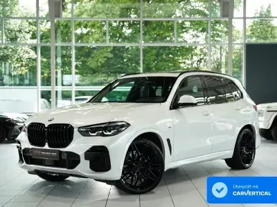 Gebraucht BMW X5 M Sport 286 PS (210 kW) 2023 Weiß SUV